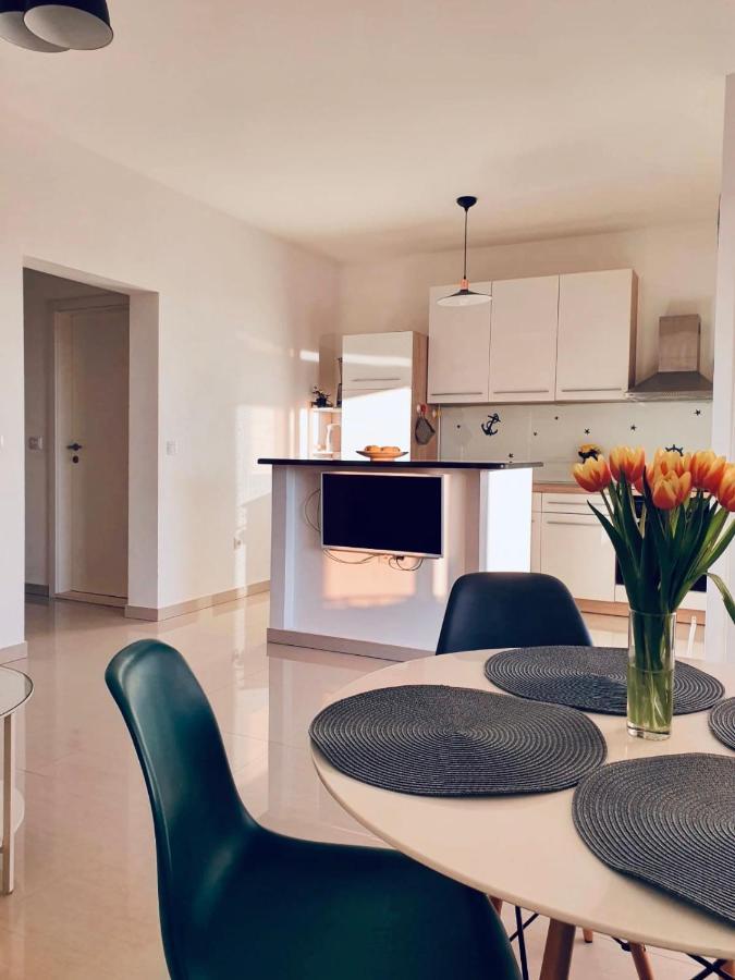 Apartman Petar Ražanac Eksteriør bilde